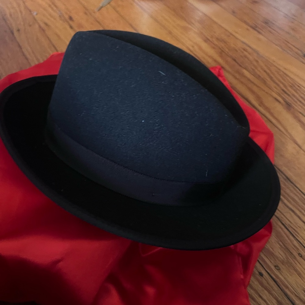 Keith James worn once